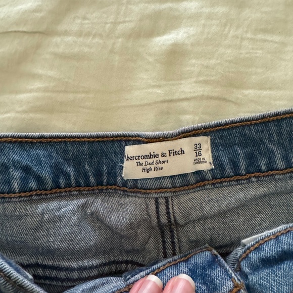 Abercrombie Dad Short - Picture 3 of 3